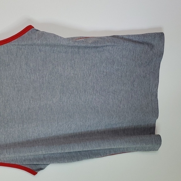 UNDER Armour large loose fit grey and red athletic jersey - Picture 3 of 5